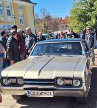 Амер-Олдс-88-фр-Дупница.jpg