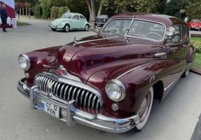 амер-Парад-Варна-Буик Супер Ейт.jpg